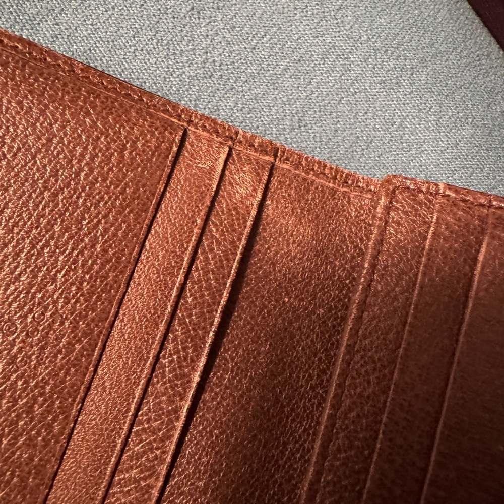 Gucci Tiger Pattern Bifold Wallet - Picture 6 of 11